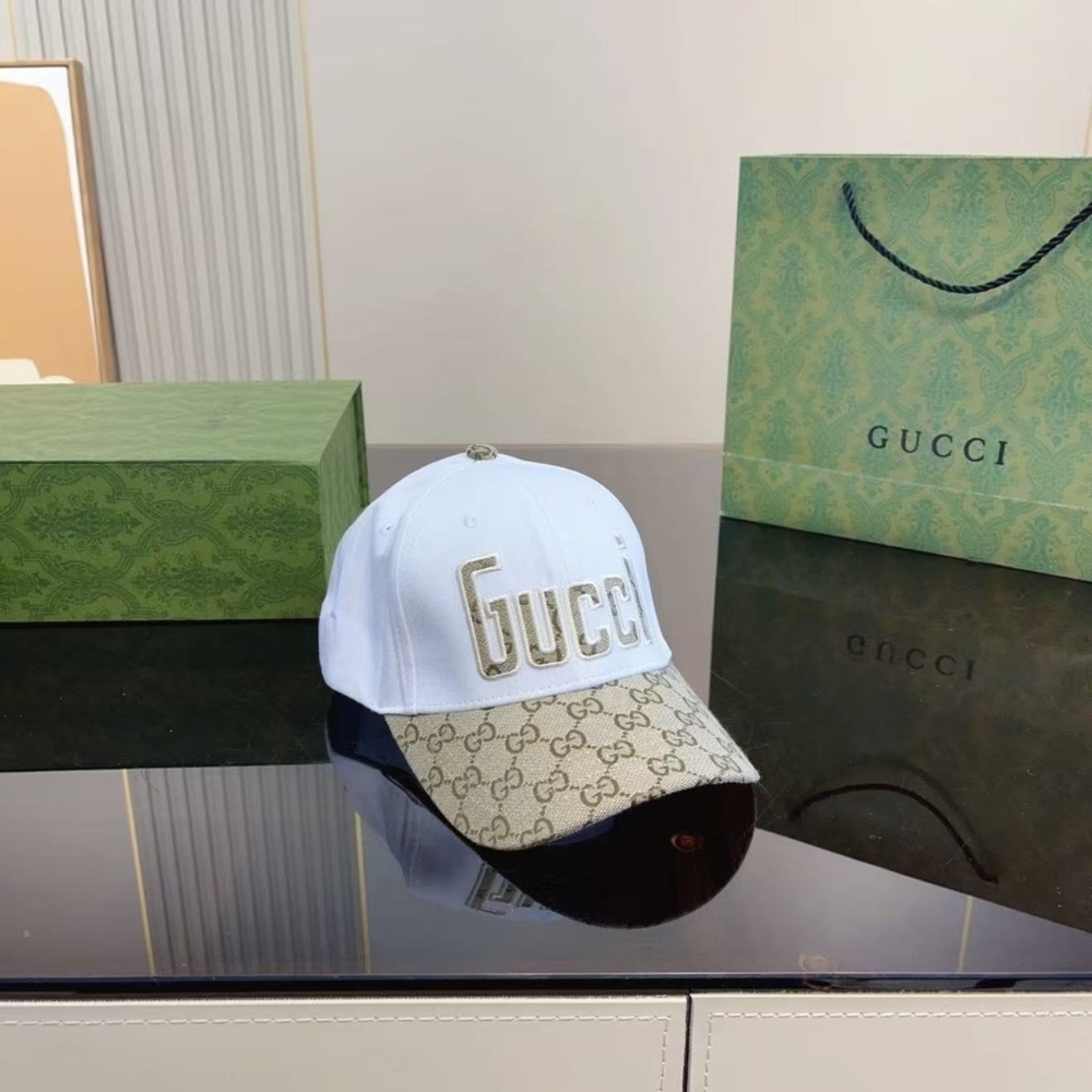Gucci  Logo Two Tone Baseball Cap